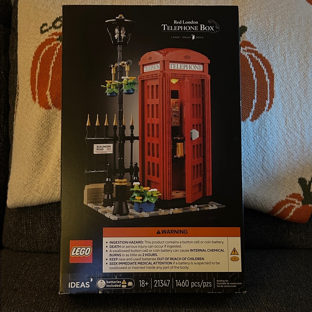 LEGO Red Telephone Box with Accessories